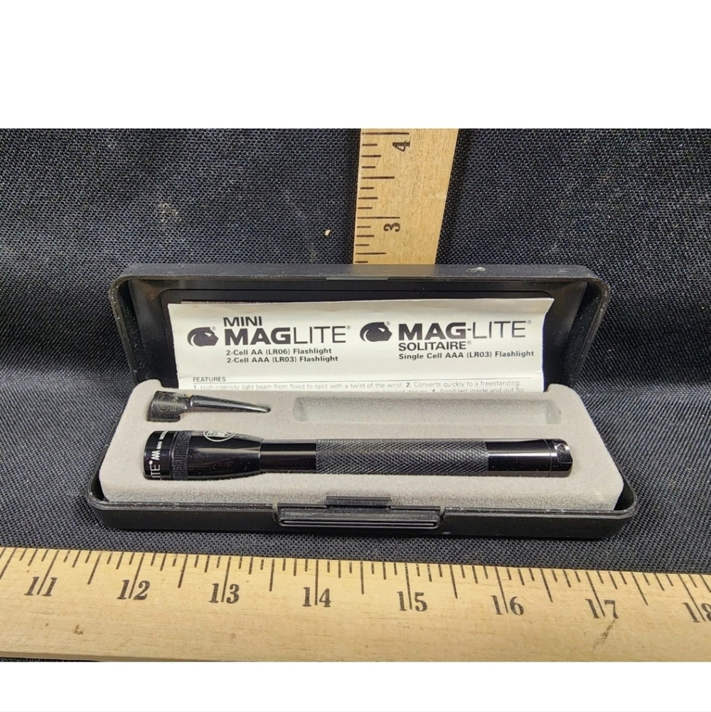 Vintage Mini Maglight Flashlight Solitaire Model UPS Brand Works Needs New Bulb